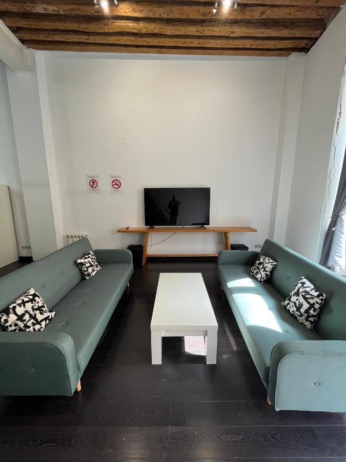 Carretas Duplex Exterior Izquierda Apartment มาดริด ภายนอก รูปภาพ