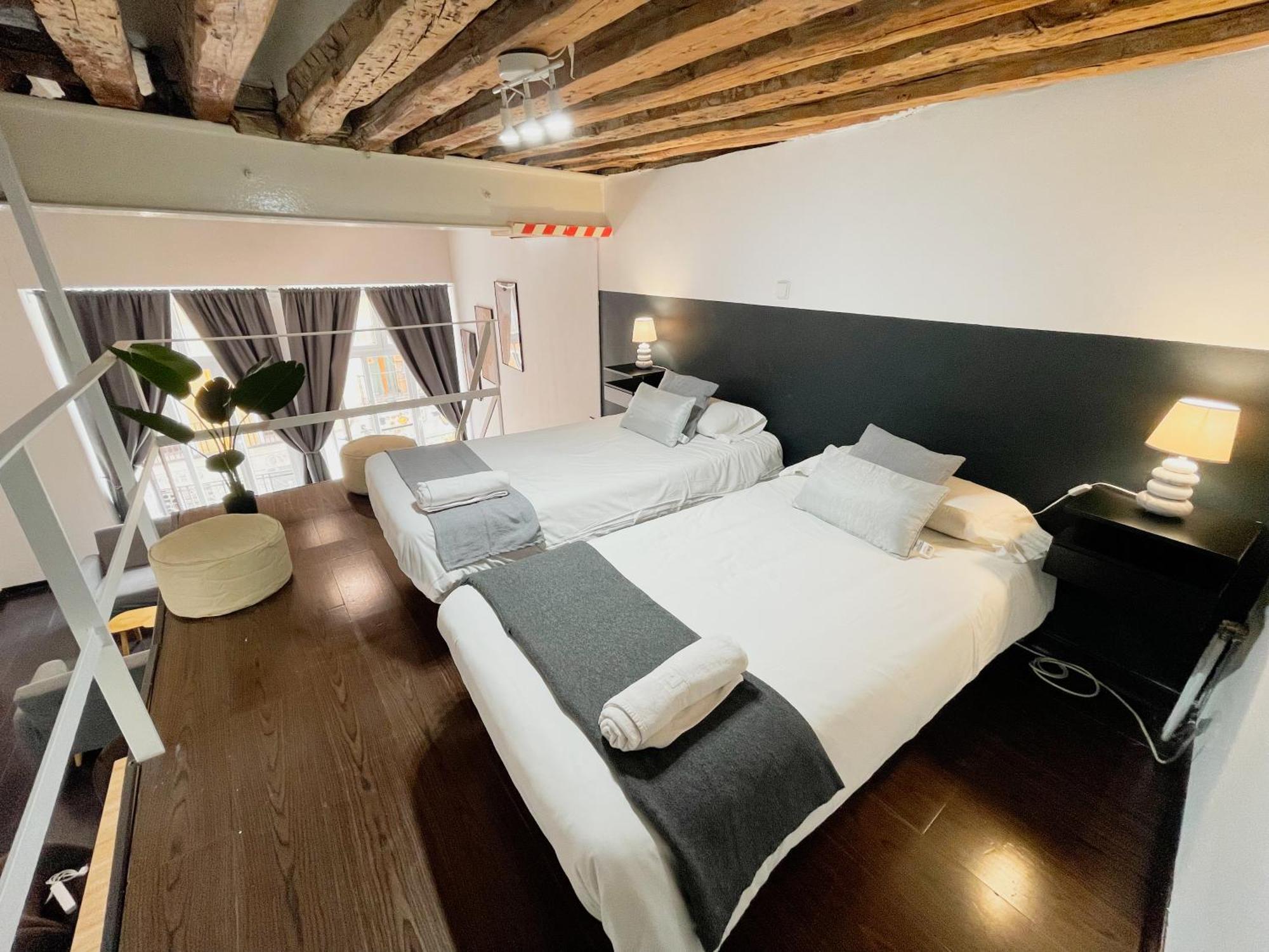 Carretas Duplex Exterior Izquierda Apartment มาดริด ภายนอก รูปภาพ