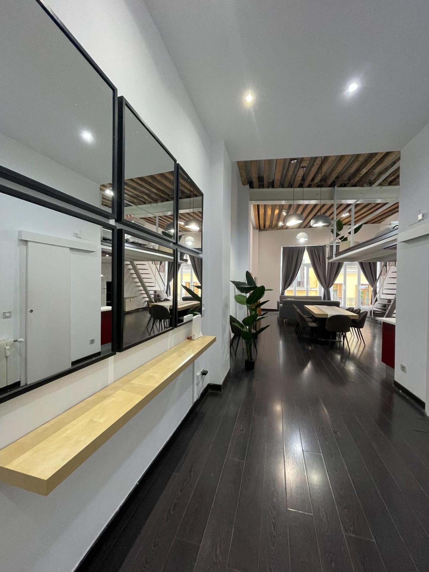 Carretas Duplex Exterior Izquierda Apartment มาดริด ภายนอก รูปภาพ